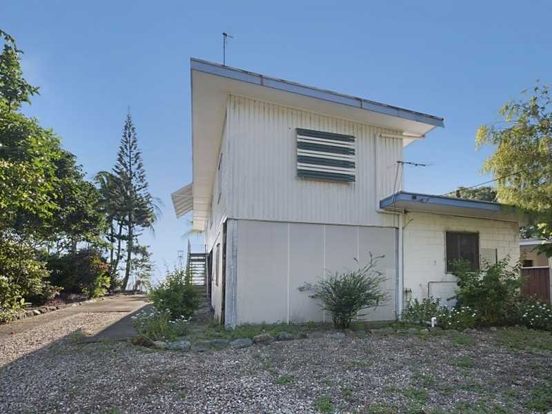 50 Cinderella Street, Machans Beach QLD 4878