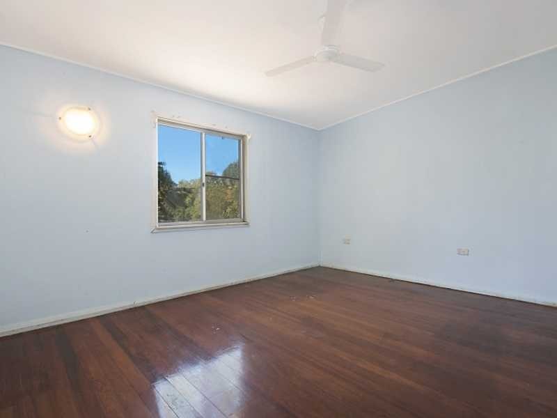 50 Cinderella Street, Machans Beach QLD 4878