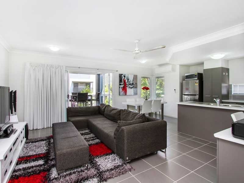 3/109 Callaghan Street, Mooroobool QLD 4870