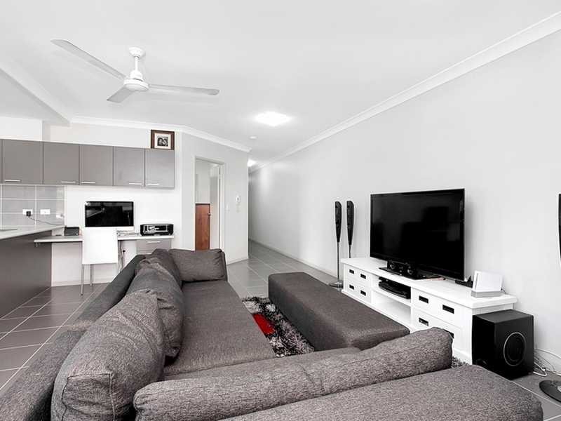 3/109 Callaghan Street, Mooroobool QLD 4870