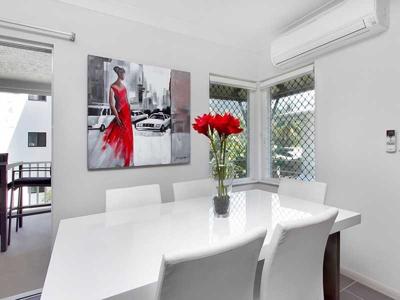 3/109 Callaghan Street, Mooroobool QLD 4870