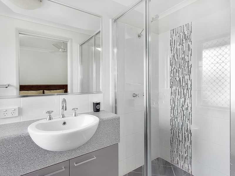 3/109 Callaghan Street, Mooroobool QLD 4870