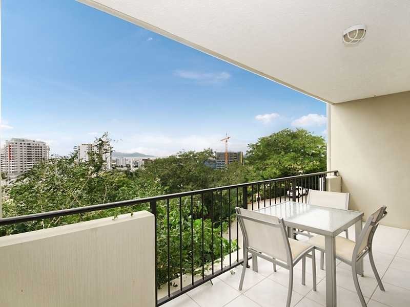 3/209 Wills Street, Townsville City QLD 4810