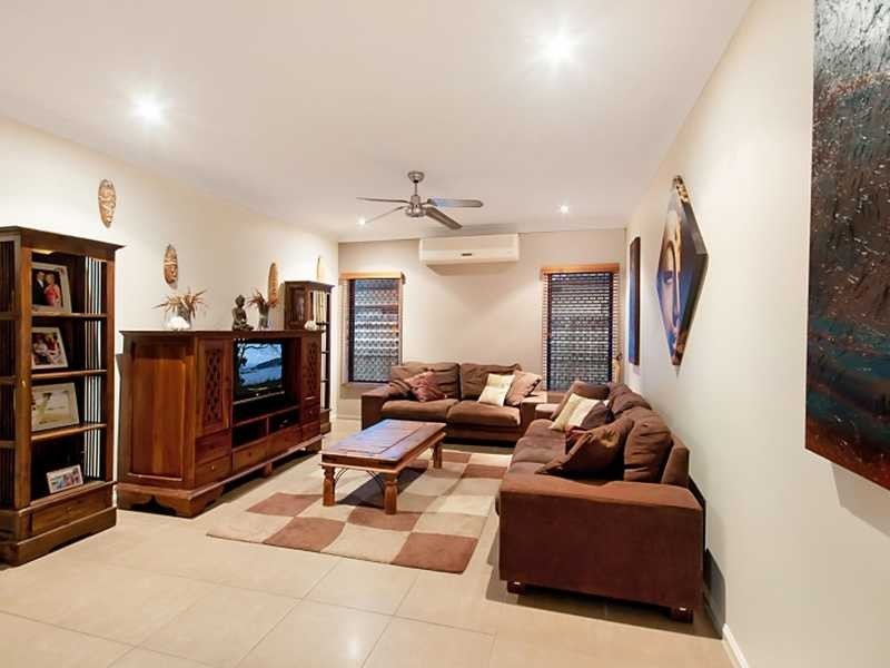 22 Bassett Street, Kanimbla QLD 4870