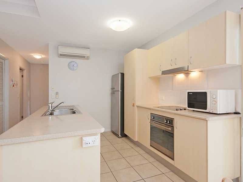 17/93-95 Mcleod Street, Cairns City QLD 4870
