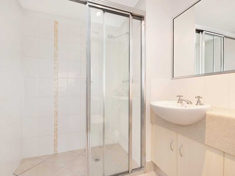 17/93-95 Mcleod Street, Cairns City QLD 4870