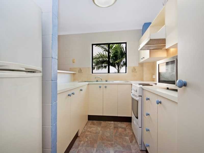 13/235 McLeod Street, Cairns North QLD 4870
