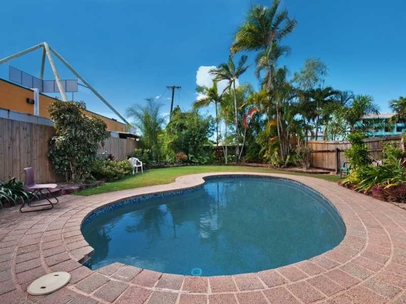 13/235 McLeod Street, Cairns North QLD 4870