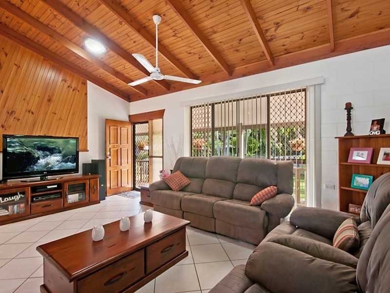 2 Adam Drive, Brinsmead QLD 4870