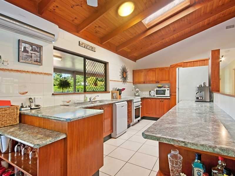 2 Adam Drive, Brinsmead QLD 4870