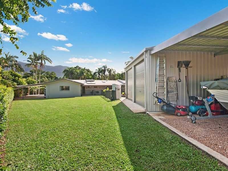 2 Adam Drive, Brinsmead QLD 4870
