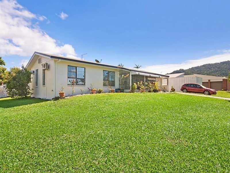 1/113 Jensen Street, Whitfield QLD 4870