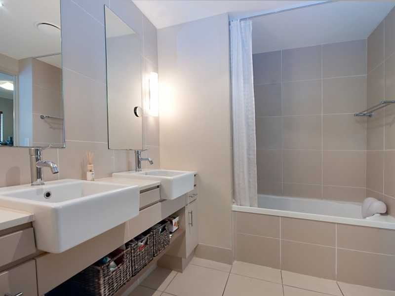 218/12 Gregory Street, Cairns QLD 4870