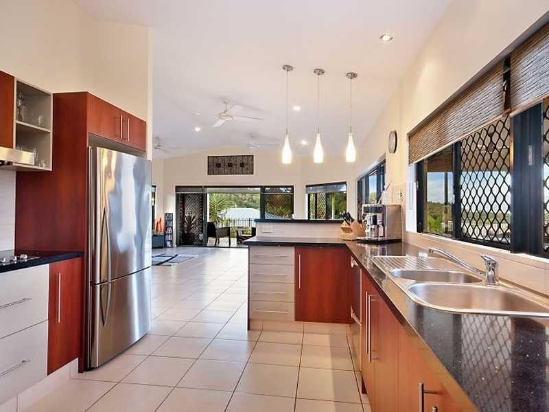 30 Morwong Close, Kanimbla QLD 4870