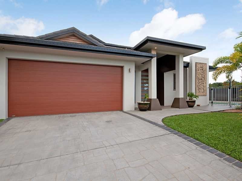 2 Bushlark Place, Smithfield QLD 4878