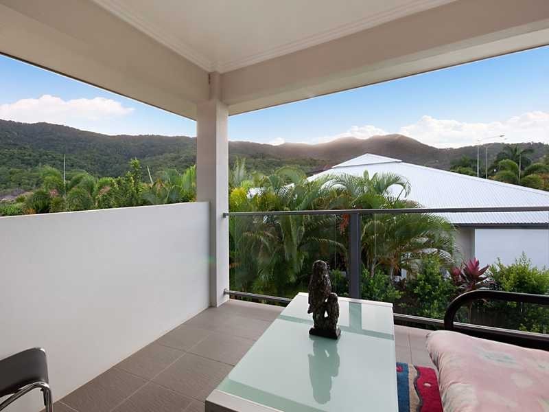 2 Bushlark Place, Smithfield QLD 4878