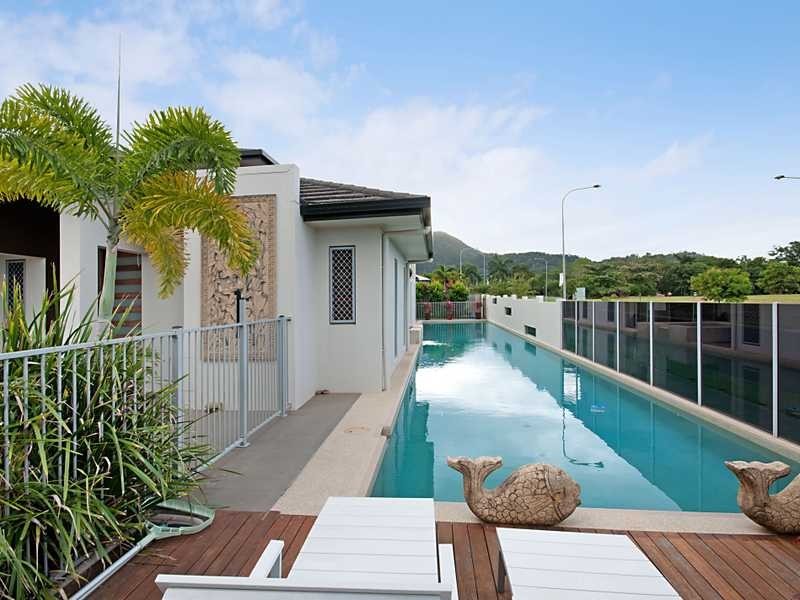 2 Bushlark Place, Smithfield QLD 4878