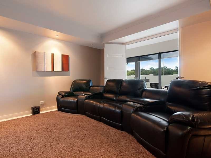 2 Bushlark Place, Smithfield QLD 4878