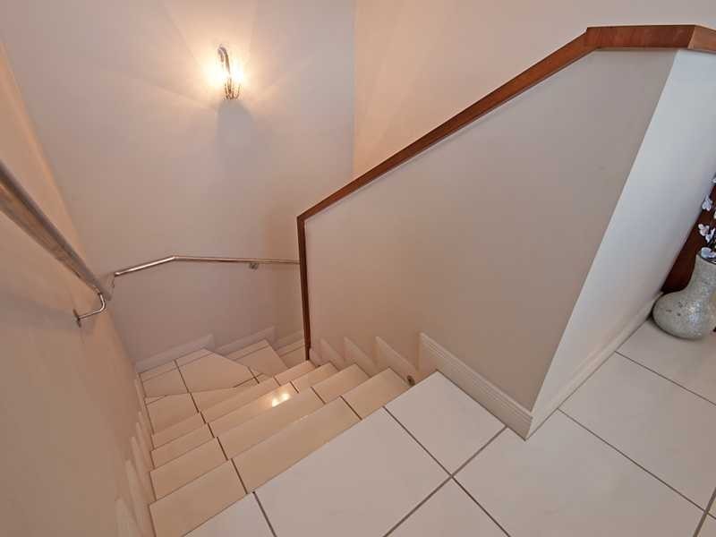 2 Bushlark Place, Smithfield QLD 4878