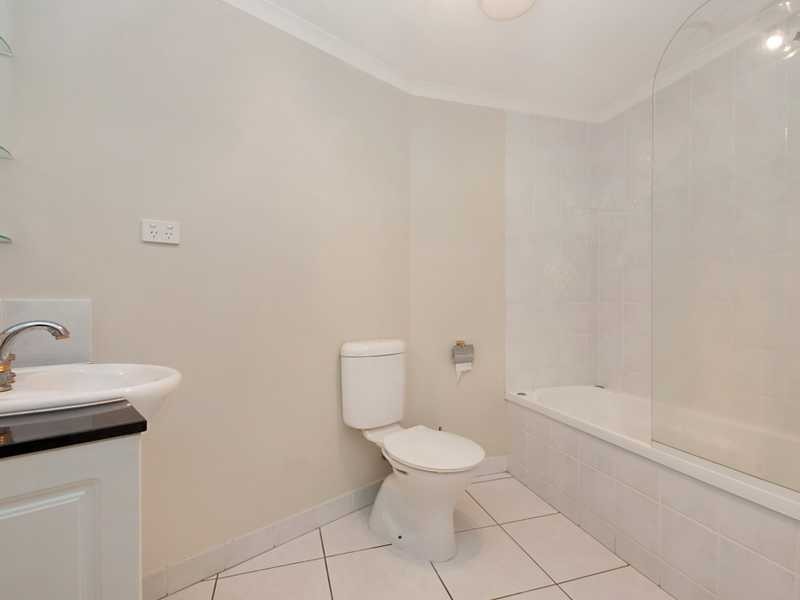 5/291 Esplanade, Cairns North QLD 4870