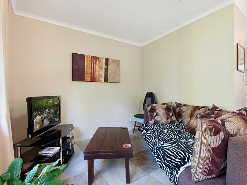 2/6-10 Holmes Street, Stratford QLD 4870
