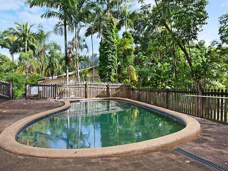2/6-10 Holmes Street, Stratford QLD 4870