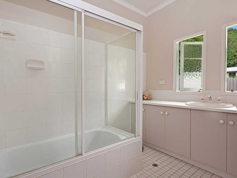 11 Bauhinia Ave, Earlville QLD 4870