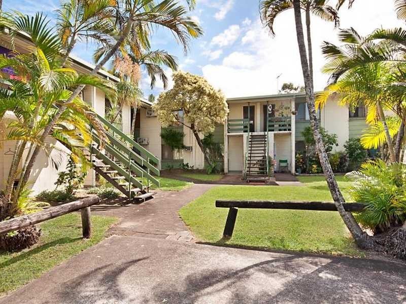 2/22 Hoare Street, Manunda QLD 4870