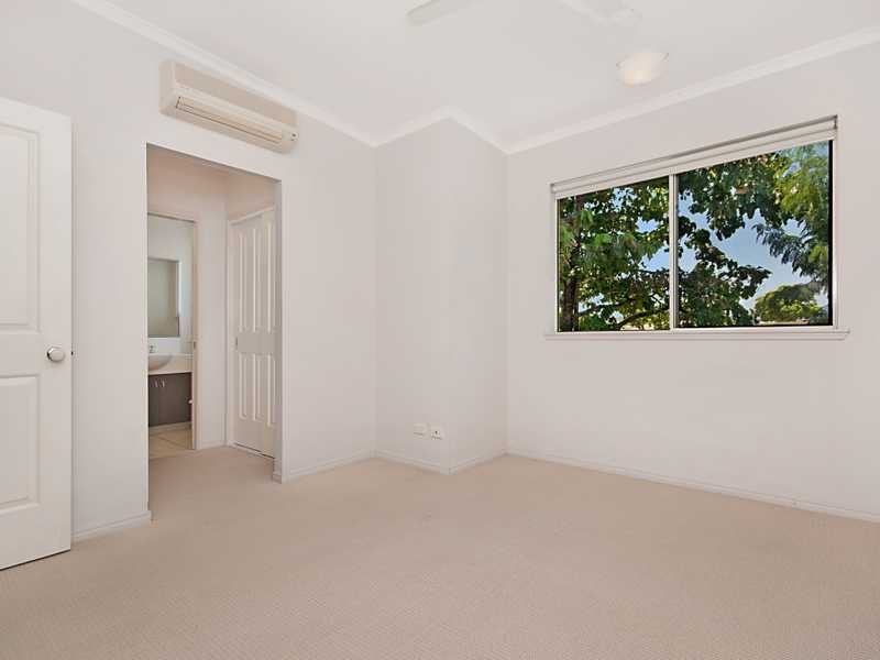 12/15 Thomas Street, Cairns North QLD 4870