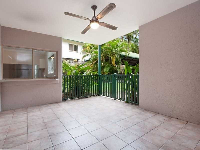 8/82-84 Old Smithfield Road, Freshwater QLD 4870