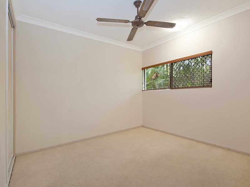 8/82-84 Old Smithfield Road, Freshwater QLD 4870