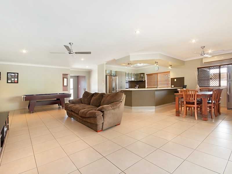 39 Elphinstone Street, Kanimbla QLD 4870