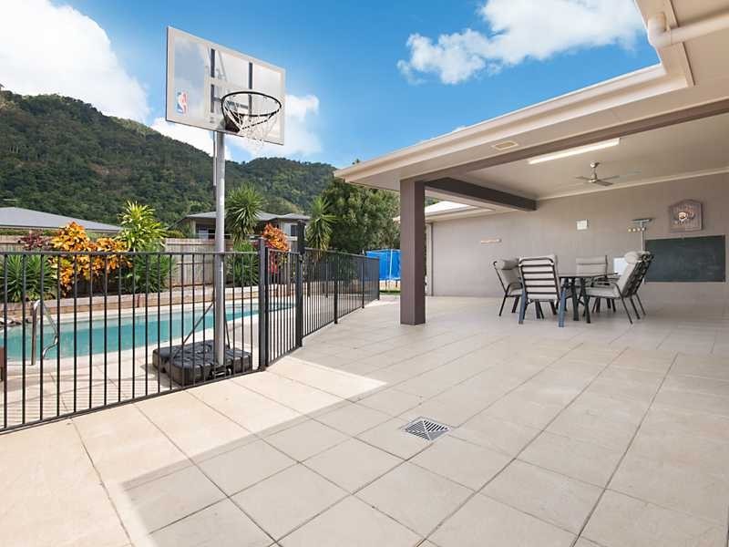 39 Elphinstone Street, Kanimbla QLD 4870