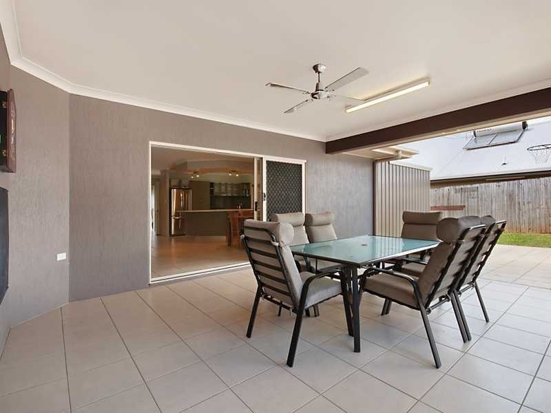 39 Elphinstone Street, Kanimbla QLD 4870