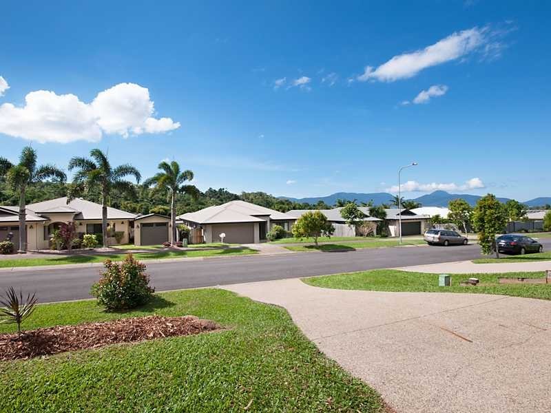 39 Elphinstone Street, Kanimbla QLD 4870