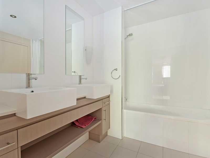 1323/12 Gregory Street, Westcourt QLD 4870