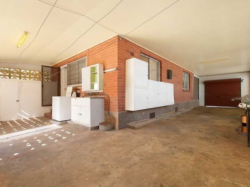 256 Buchan Street, Westcourt QLD 4870