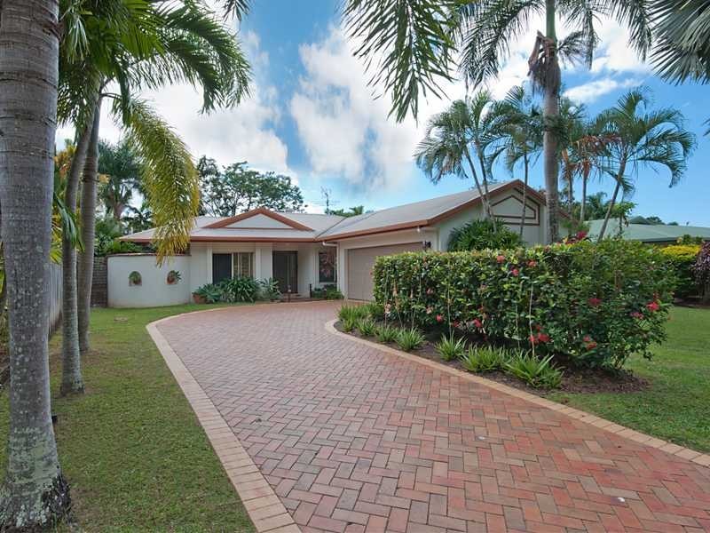 20 Leonard Street, Kewarra Beach QLD 4879