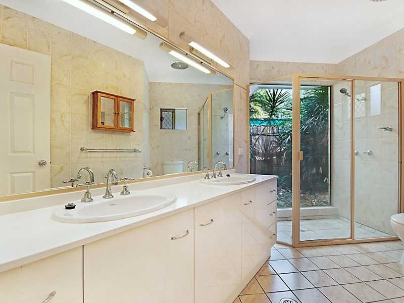 20 Leonard Street, Kewarra Beach QLD 4879