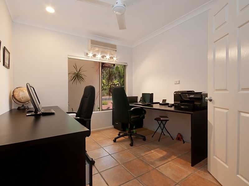 20 Leonard Street, Kewarra Beach QLD 4879