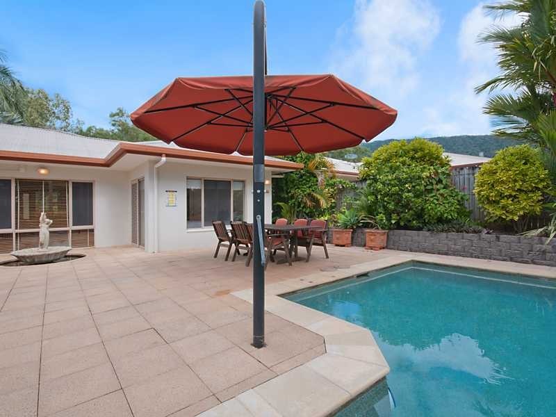 20 Leonard Street, Kewarra Beach QLD 4879