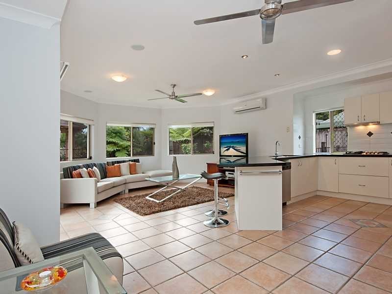 20 Leonard Street, Kewarra Beach QLD 4879