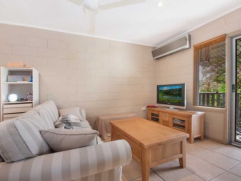 2/41 Sperring Street, Manunda QLD 4870