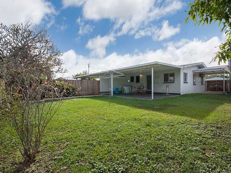 2/41 Sperring Street, Manunda QLD 4870