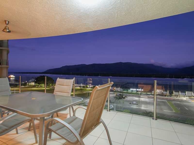 802/2-4 Lake Street, Cairns City QLD 4870