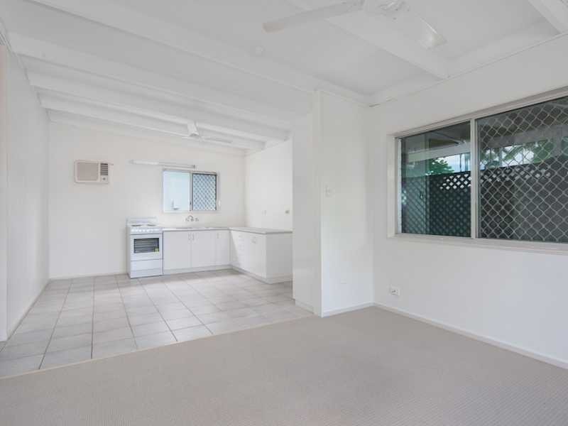 1/76 Birch Street, Manunda QLD 4870