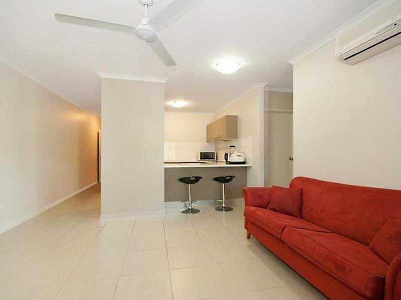 14/335 Lake Street, Cairns North QLD 4870