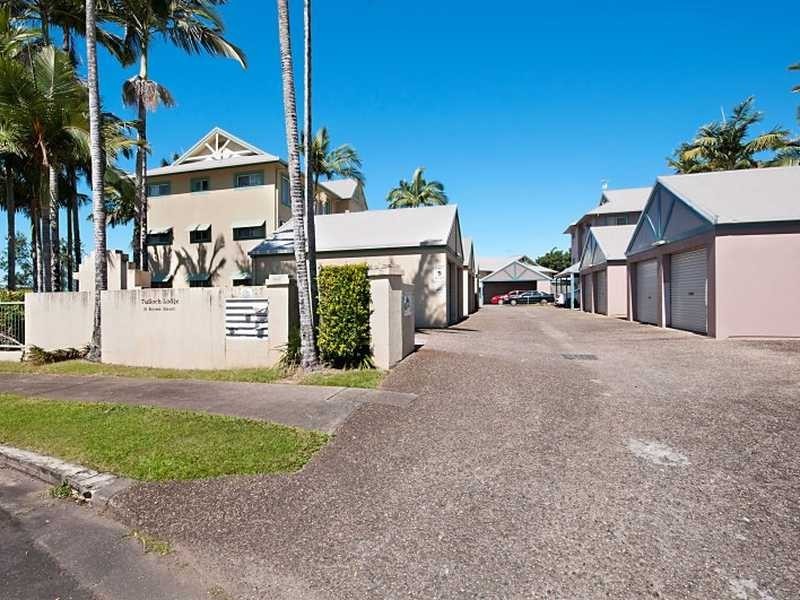 6/10 Brown Street, Woree QLD 4868