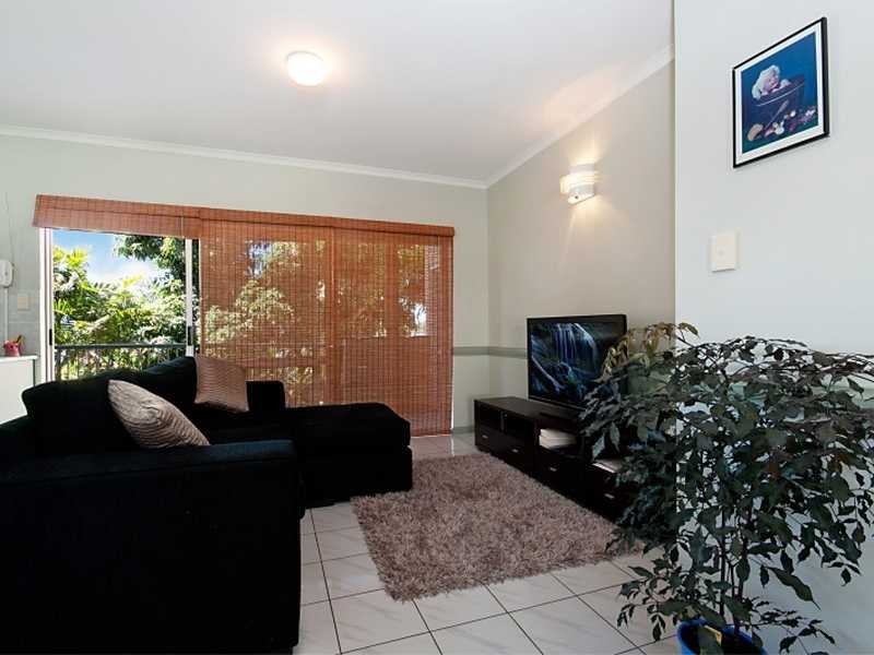 6/10 Brown Street, Woree QLD 4868