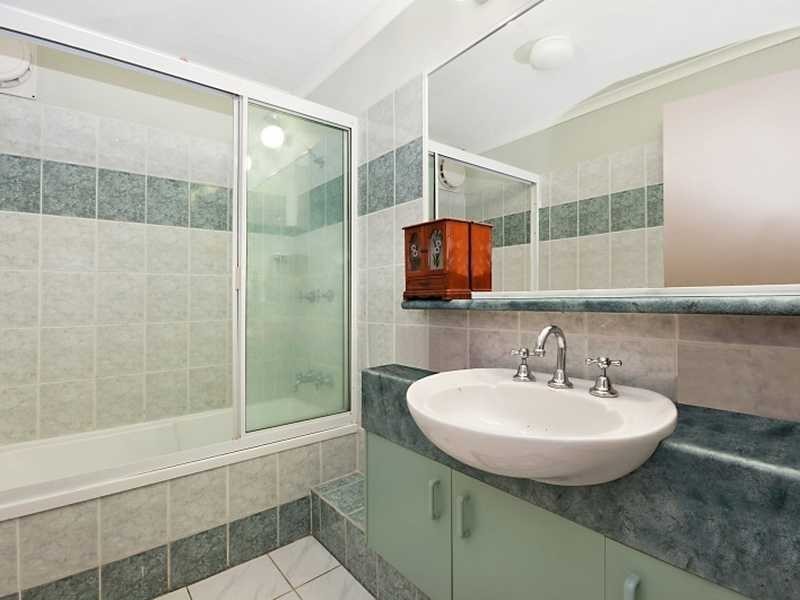 6/10 Brown Street, Woree QLD 4868